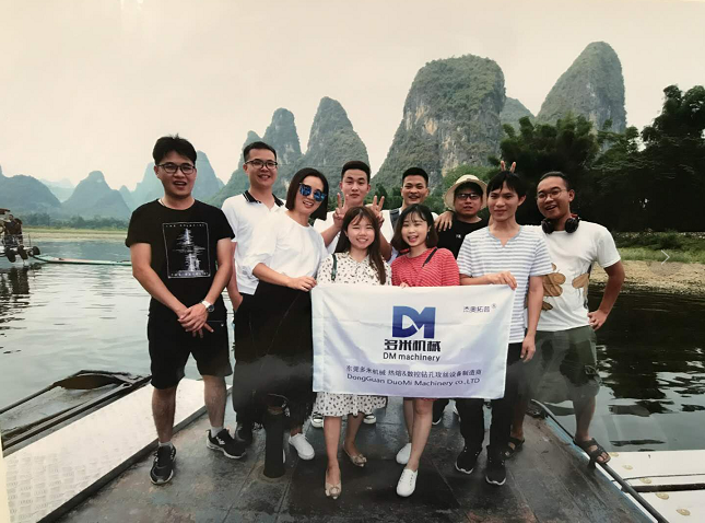 ky体育官网平台
小伙伴桂林三日游